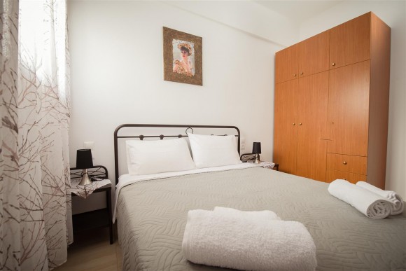 WOHNUNG 2 (FÜR 3 PERSONEN)